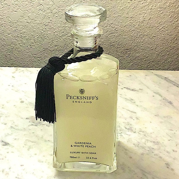 PECKSNIFF’S ENGLAND NOURISH GARDENIA & WHITE PEACH LUXURY BATH SOAK NEW 23.6 FL - Picture 3 of 9